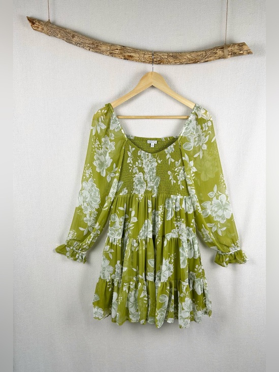Patrons of Peace Dresses & Skirts - Patrons of Peace Green Floral Smocked Mini Dress Size Small